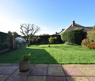 3 bedroom detached bungalow to rent - Photo 6