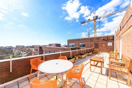 3 bedroom apartment to rent - Photo 2