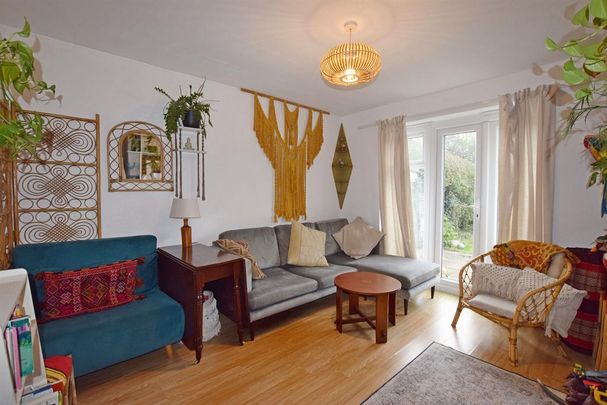 2 bedroom bungalow to rent - Photo 1