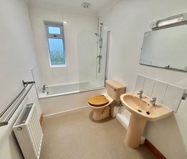 West Buckland, Wellington, Somerset - Photo 4