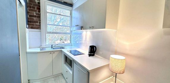 Modern Living in the Iconic 'Astoria' Building - Photo 2