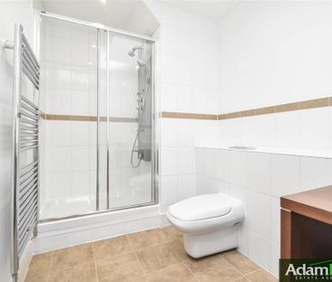 2 bedroom penthouse to rent - Photo 6