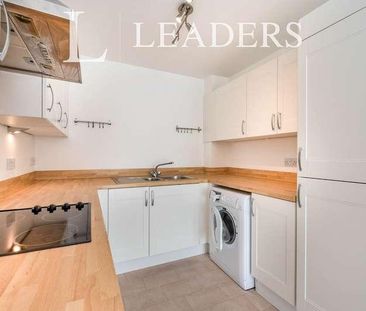 Vista, Fratton Way, Southsea, PO4 - Photo 2