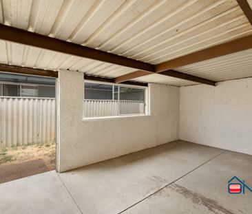 ARMADALE - 3X1 - CHARMING SPACIOUS CORNER BLOCK! - Photo 6