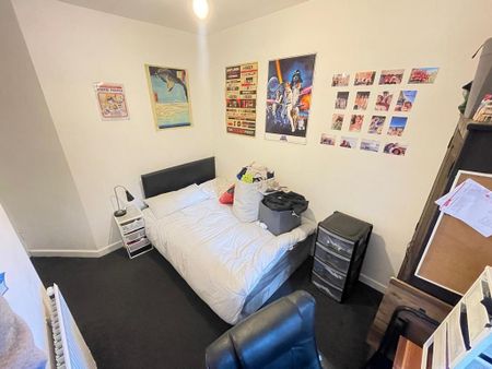 2 bedroom semi-detached house to rent - Photo 3