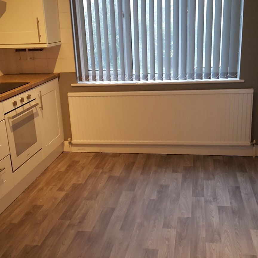 2 Bed Flat, Beech Avenue, NG9 - Photo 1