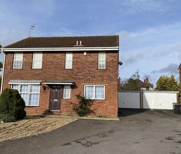 4 bedroom detached house to rent - Photo 4