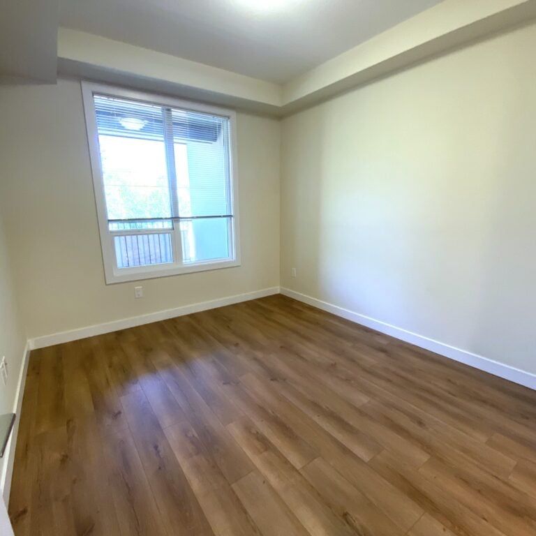 Edmonton Unfurnished apartment Rental in University & Whyte Ave - Top-Floor 2-Bedroom Apartment with Balcony & Underground Parking – Studio on the Hill - Photo 1