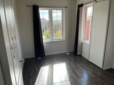 For Lease - 2488 Post Road Unit# 3, Oakville, Ontario - Photo 2