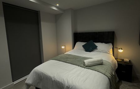 2 Bed Flat, One Park Lane, L1 - Photo 5