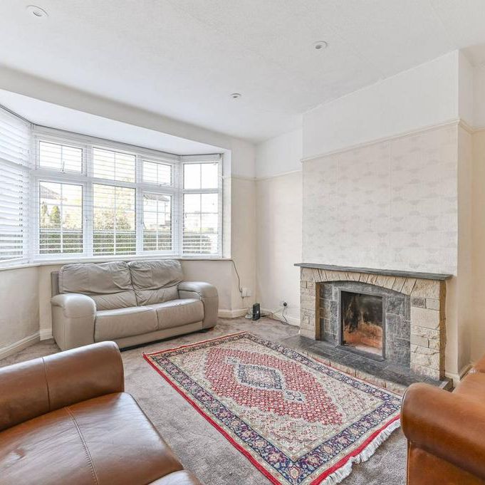 3 bedroom semi-detached house to rent - Photo 1