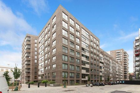 Jubilee Walk, Clerkenwell, WC1X - Photo 2