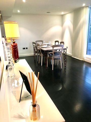 3 Bed Flat, Caro Point, SW1W - Photo 4