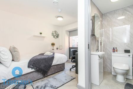 6Bed 6Bath *INC BILLS* Talbot Street, City Centre - Photo 5