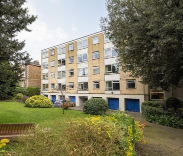 1 Bed Flat - Photo 2