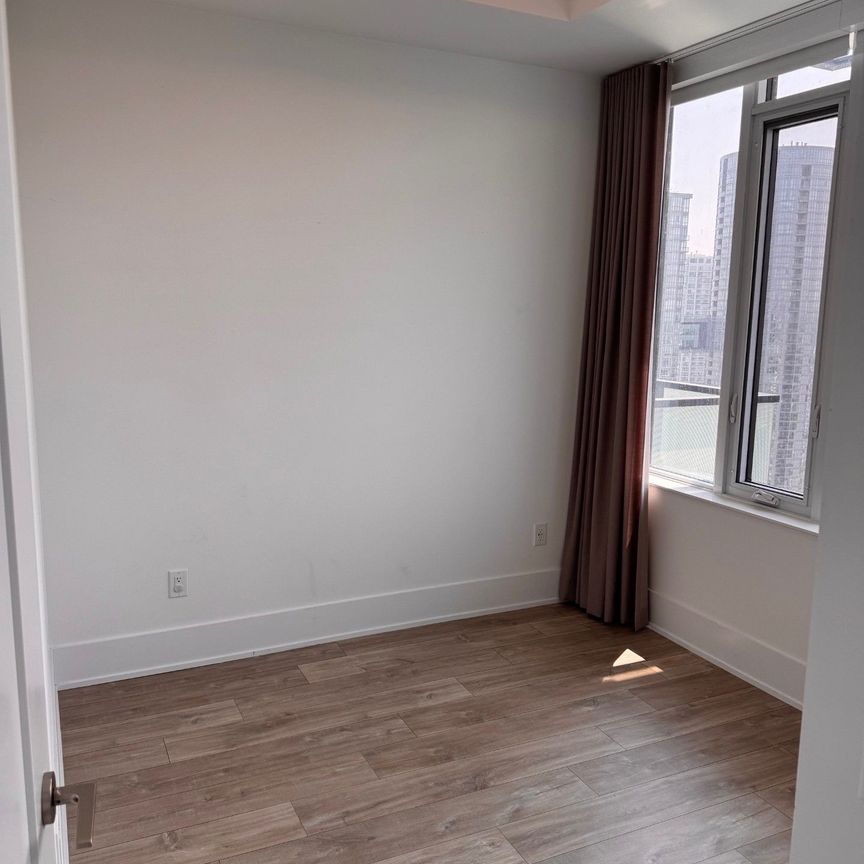 For Lease - 470 FRONT Street Unit# 2415, Toronto, Ontario - Photo 1