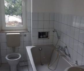 CORDULA IMMOBILIEN kleine 3 Raumwohnung mit Gartennutzung hoefer2030 - Photo 2