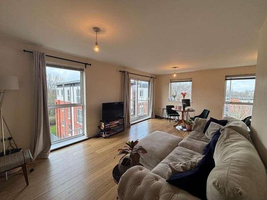 Highwood Close, East Dulwich, London, SE22 - Photo 1