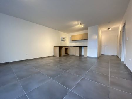 Location appartement 2 pièces 51 m² à Valence (26000) - Photo 4