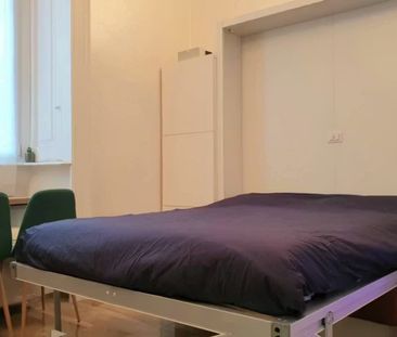 Viale Gian Galeazzo, Milan, Lombardy 20122 - Foto 4