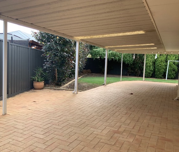 107 Duffy Terrace, Woodvale, WA - Photo 4