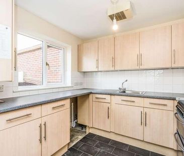 Addis House, Brookvale Road, SO17 - Photo 2
