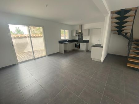 Maison 4 pièces à louer Montbrison - 42600 / Réf: 156 - Photo 3