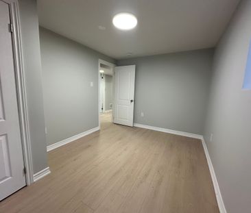 For Lease - 2365 Bostock Crescent Unit# Basement, Mississauga, Ontario - Photo 3