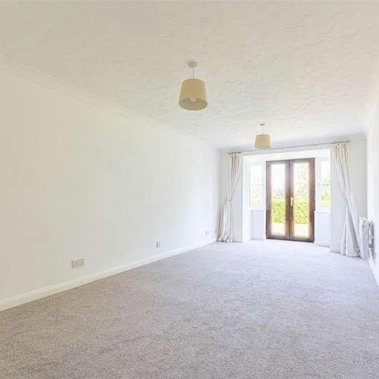 Shirlea View, Battle, TN33 - Photo 1