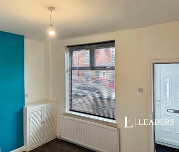 2 bedroom terraced house to rent - Photo 5