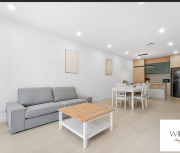 Executive Living at Its Finest – Fully Furnished Townhouse - Photo 1