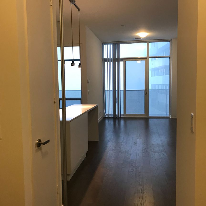 For Lease - 100 Harbour Street Unit# 6906, Toronto, Ontario - Photo 1