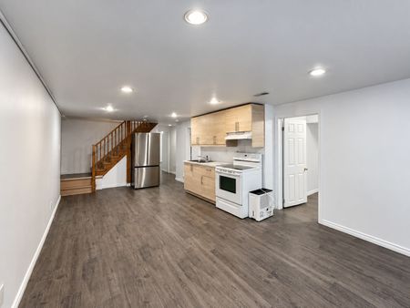 For Lease - 77 Beswick Drive Unit# Lower Unit, Newmarket, Ontario - Photo 5
