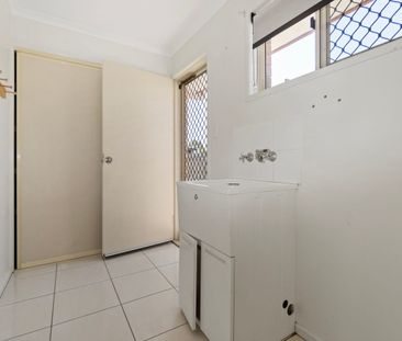 8 Hansen Street, Burnett Heads, Qld 4670 - Photo 4