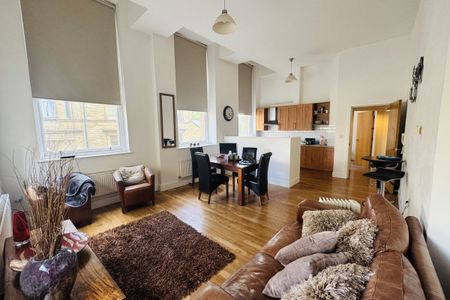 East Parade - Photo 2