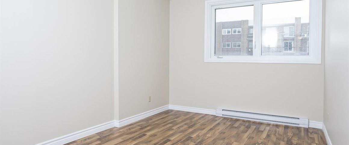 Complexe Du Parc II - 4.5 - 110 Rue St-Francois Nord, Sherbrooke - Photo 1