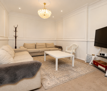 4 bedroom semi-detached house to rent - Photo 2