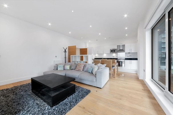 3 bedroom apartment to rent in Indescon Square, E14 - Photo 1