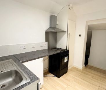 2 Bedroom Flat - Photo 4