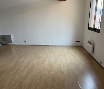 T1 CASTANET TOLOSAN - 1 pièce(s) - 39.79 m2 - Photo 2