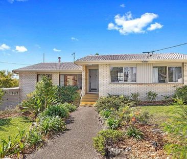 Perfect Family Home - Photo 2