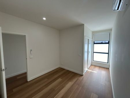 19 Tribute Road, Craigieburn VIC, Belconnen - Photo 3