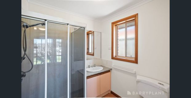 RENOVATED FAMILY LIVING IN A PRIME HOPPERS CROSSING LOCATION - Photo 1