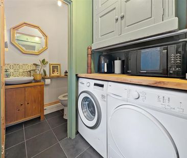 2 bedroom semi-detached house to rent - Photo 2