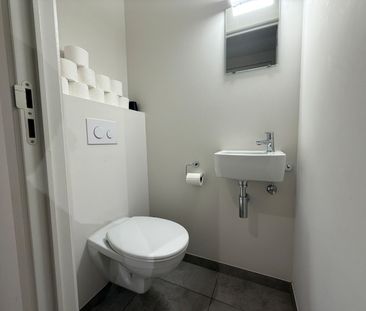 Centraal gelegen twee-slaapkamerappartement in Tielt! - Photo 6