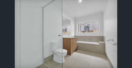 Modern Comfort Meets Effortless Living - Photo 4