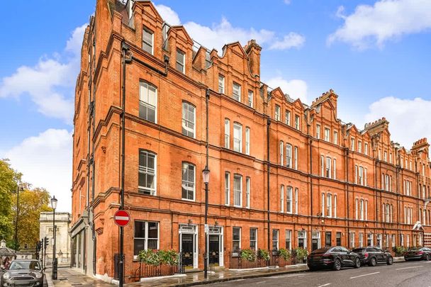 Egerton Gardens, Knightsbridge, SW3 - Photo 1