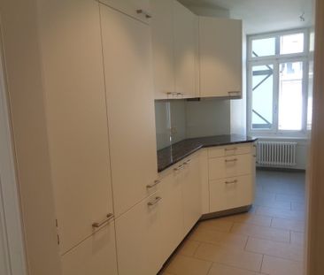 "Schöne und stilvolle 5-Zimmer-Wohnung im Seefeld" - Photo 1