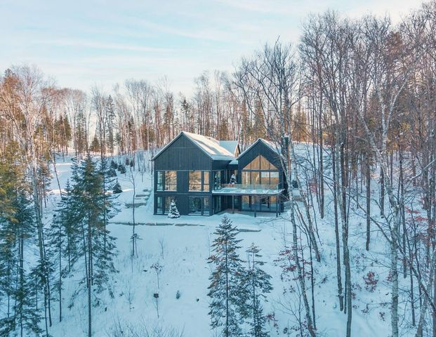 À louer / Maison à étages - Photo 1