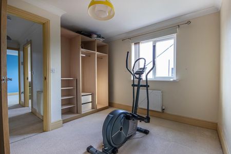 5 bedroom detached house to rent - Photo 4